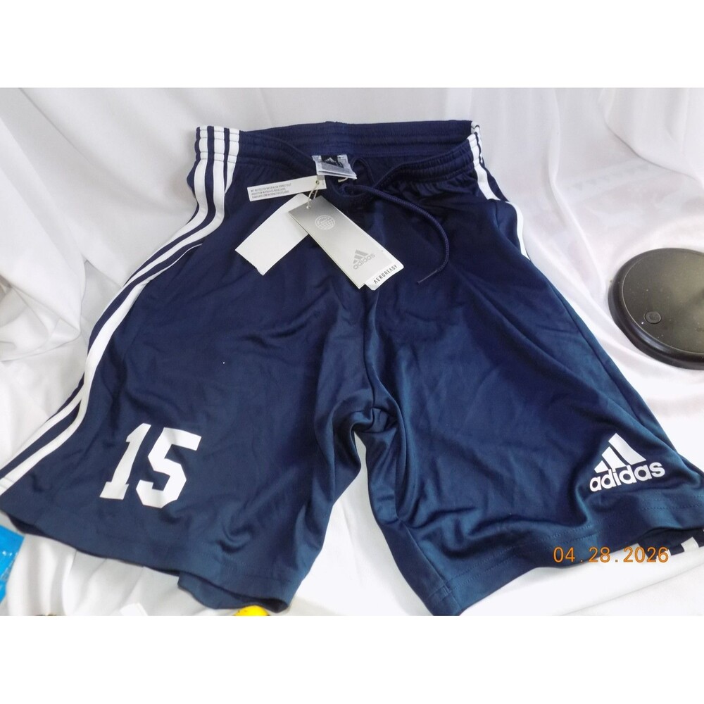 New Adidas boy's basketball athletic shorts #15 size small